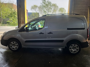 Used Peugeot Partner 2017 for sale - 78165856: Photo