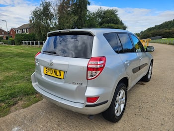 Used Toyota RAV4 2010 for sale - 79731831: Photo