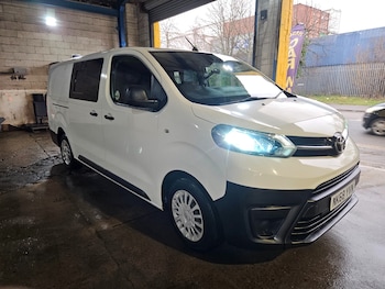 Toyota ProAce feature image