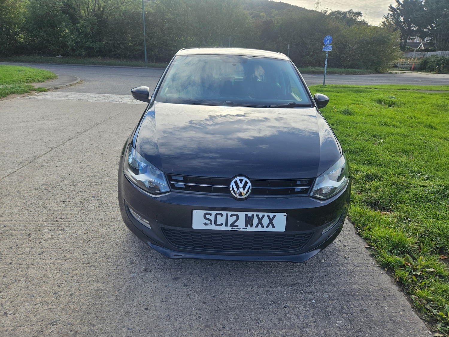 Used Volkswagen Polo 2012 for sale - 76064732: Photo 1