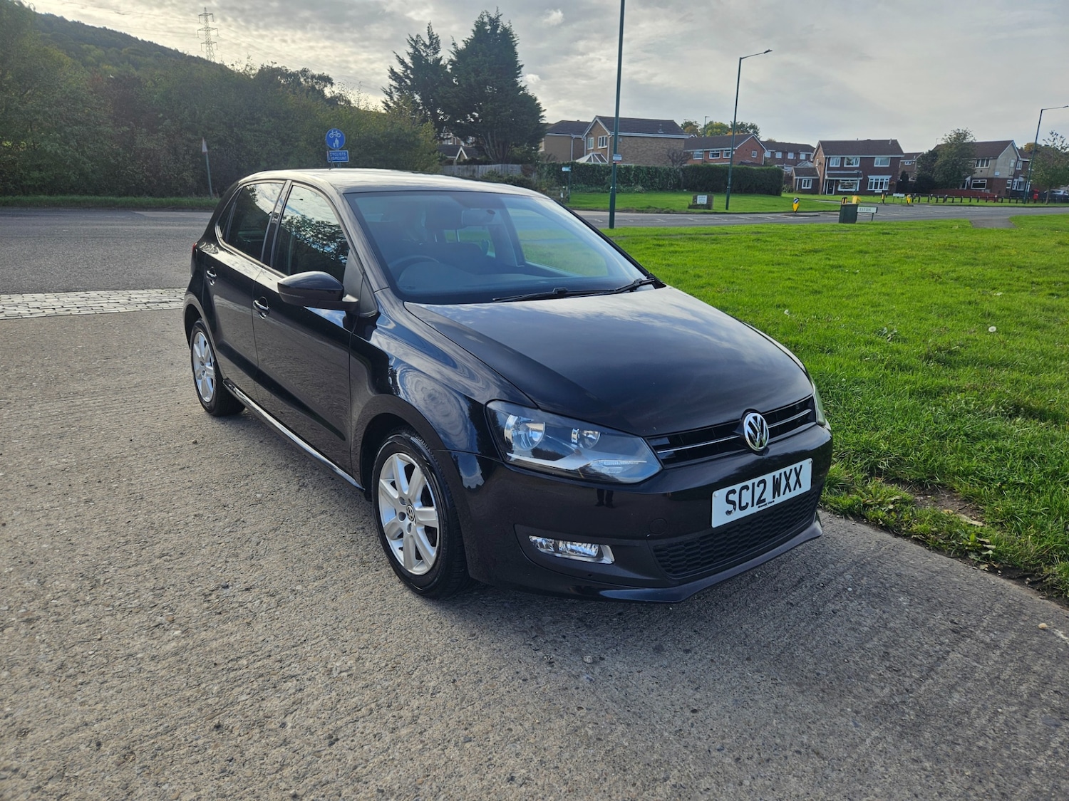 Used Volkswagen Polo 2012 for sale - 76064732: Photo 2