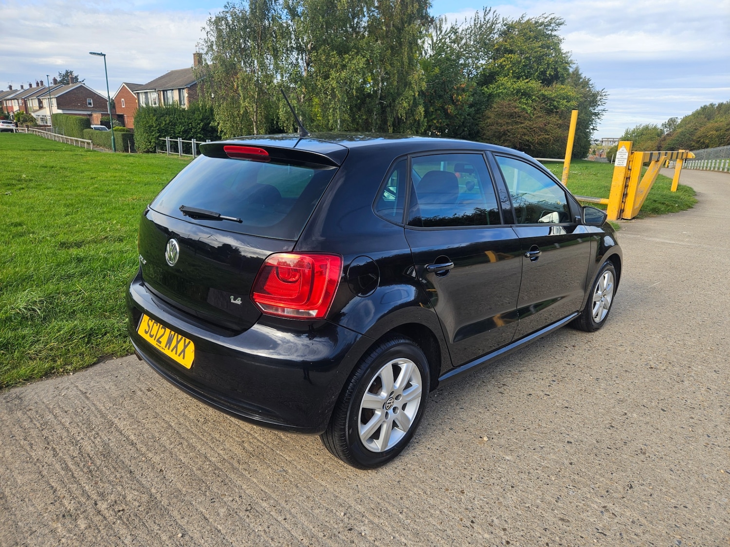 Used Volkswagen Polo 2012 for sale - 76064732: Photo 5