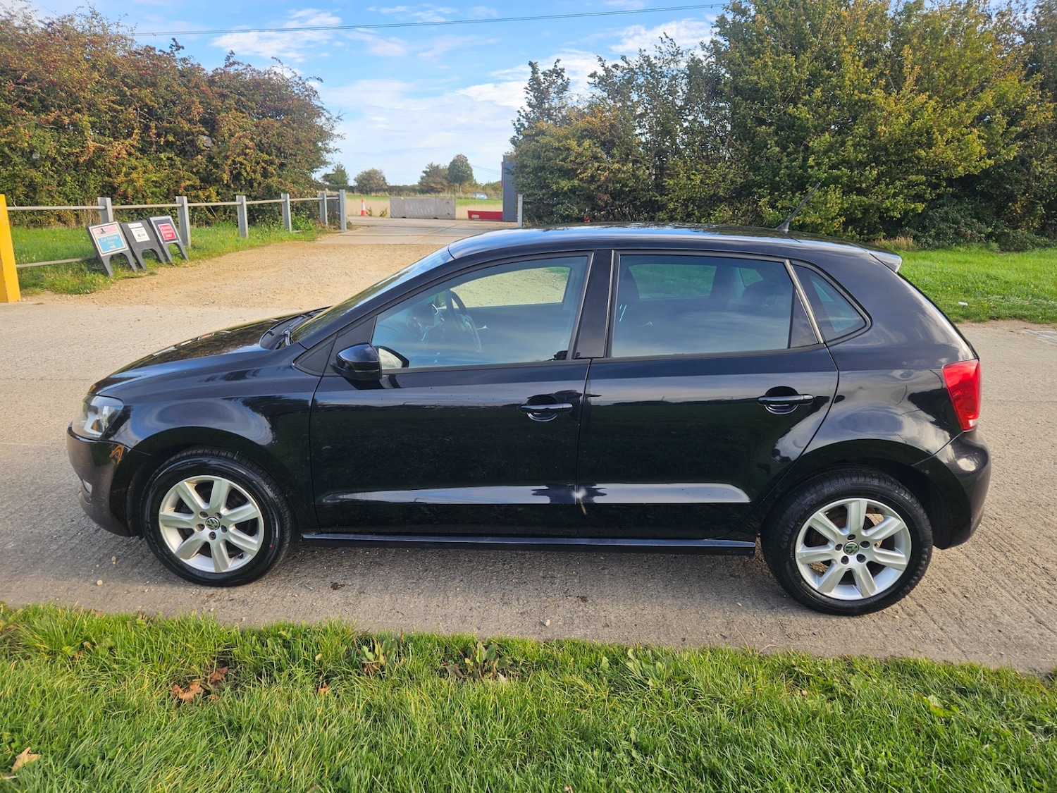 Used Volkswagen Polo 2012 for sale - 76064732: Photo 8