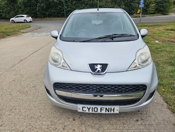 2010 (10) - 1.0 Urban 5dr 2-Tronic