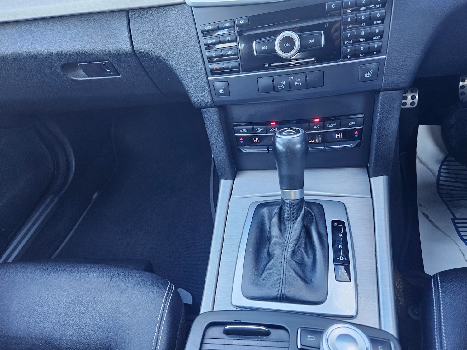 Used Mercedes-Benz E-Class 2011 for sale - 76089353: Photo 20
