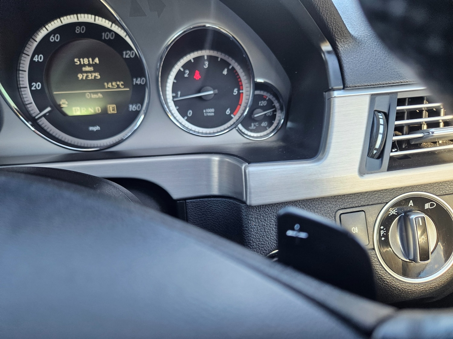 Used Mercedes-Benz E-Class 2011 for sale - 76089353: Photo 23