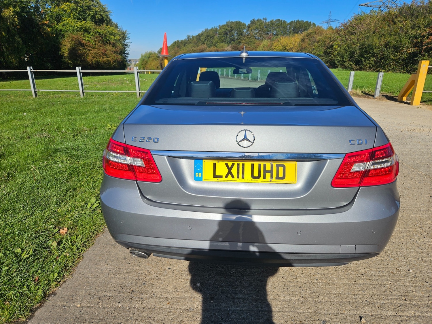 Used Mercedes-Benz E-Class 2011 for sale - 76089353: Photo 5