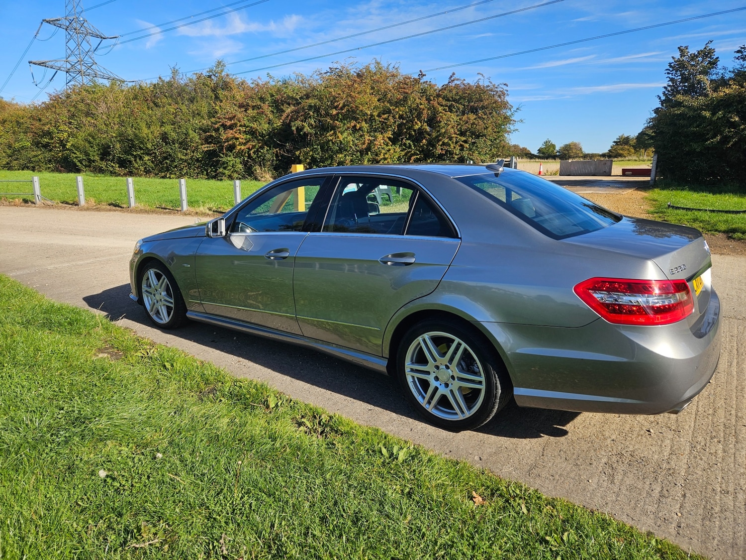 Used Mercedes-Benz E-Class 2011 for sale - 76089353: Photo 6