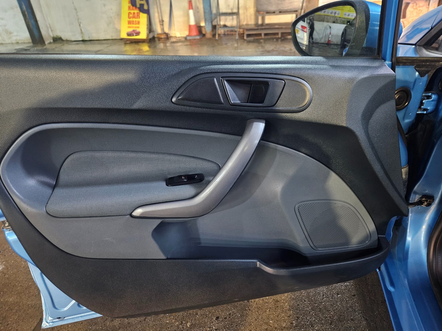 Used Ford Fiesta 2010 for sale - 76375008: Photo 15