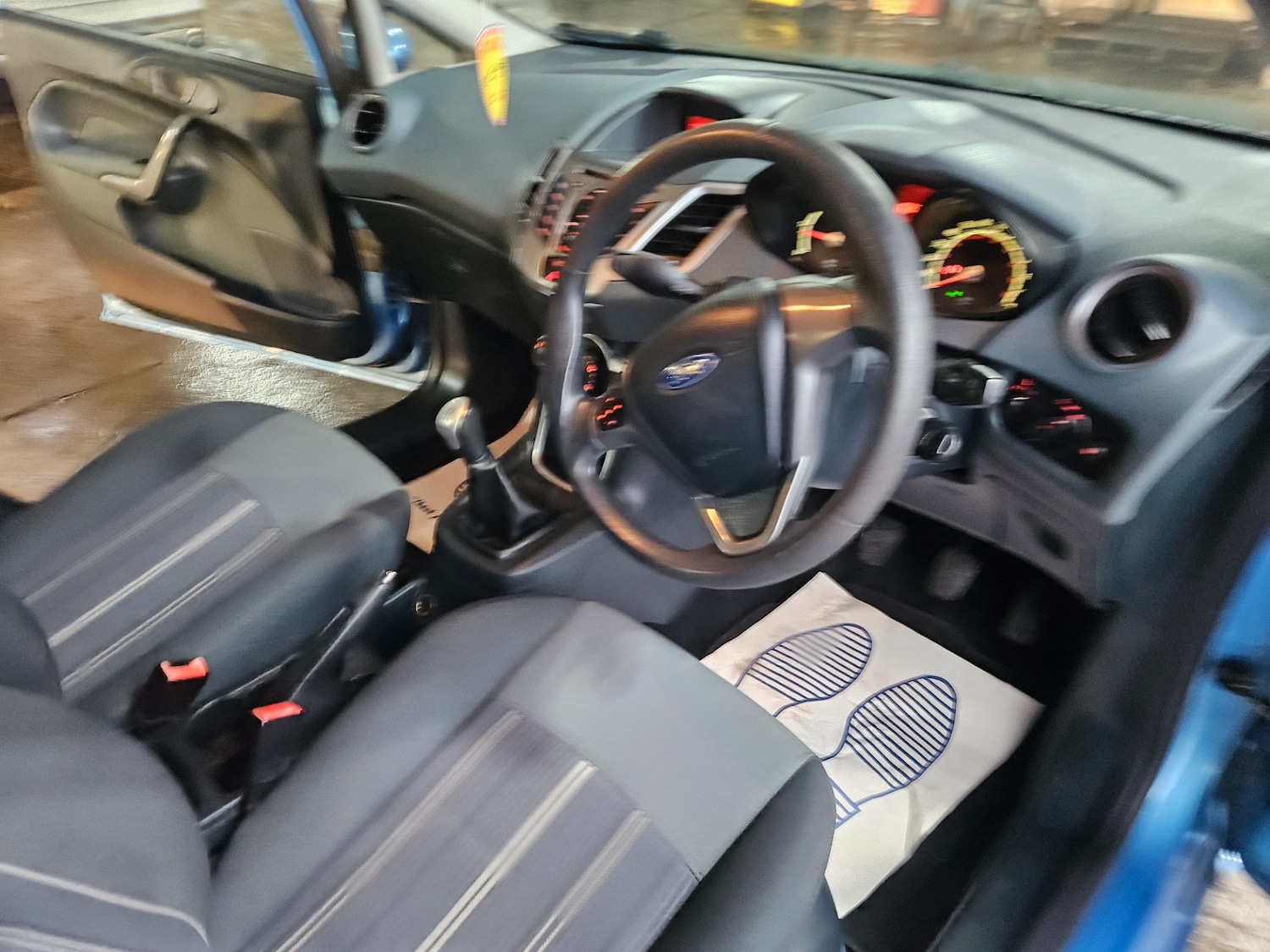 Used Ford Fiesta 2010 for sale - 76375008: Photo 9