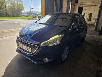Used Peugeot 208 2013 for sale - 78224319: Photo