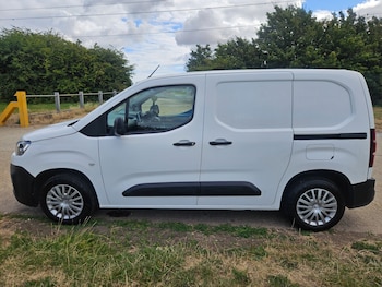 Used Citroen Berlingo 2020 for sale - 79391712: Photo
