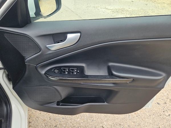 Used Alfa Romeo Giulietta 2012 for sale - 74656250: Photo 11
