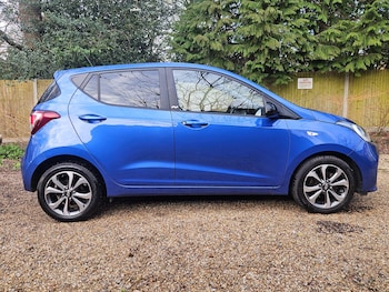 Used Hyundai i10 2019 for sale - 78074009: Photo
