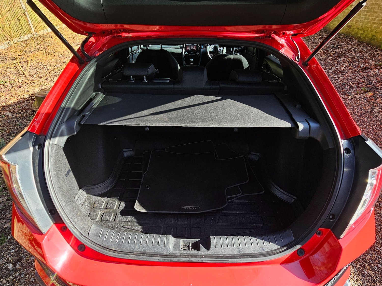 Used Honda Civic 2018 for sale - 78100394: Photo 30