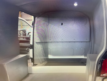 Used Volkswagen Transporter 2022 for sale - 79172860: Photo