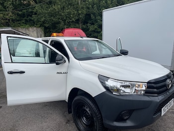 Used Toyota Hilux 2020 for sale - 75344443: Photo