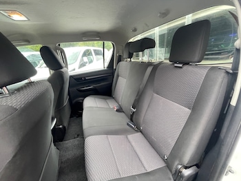 Used Toyota Hilux 2020 for sale - 75344443: Photo