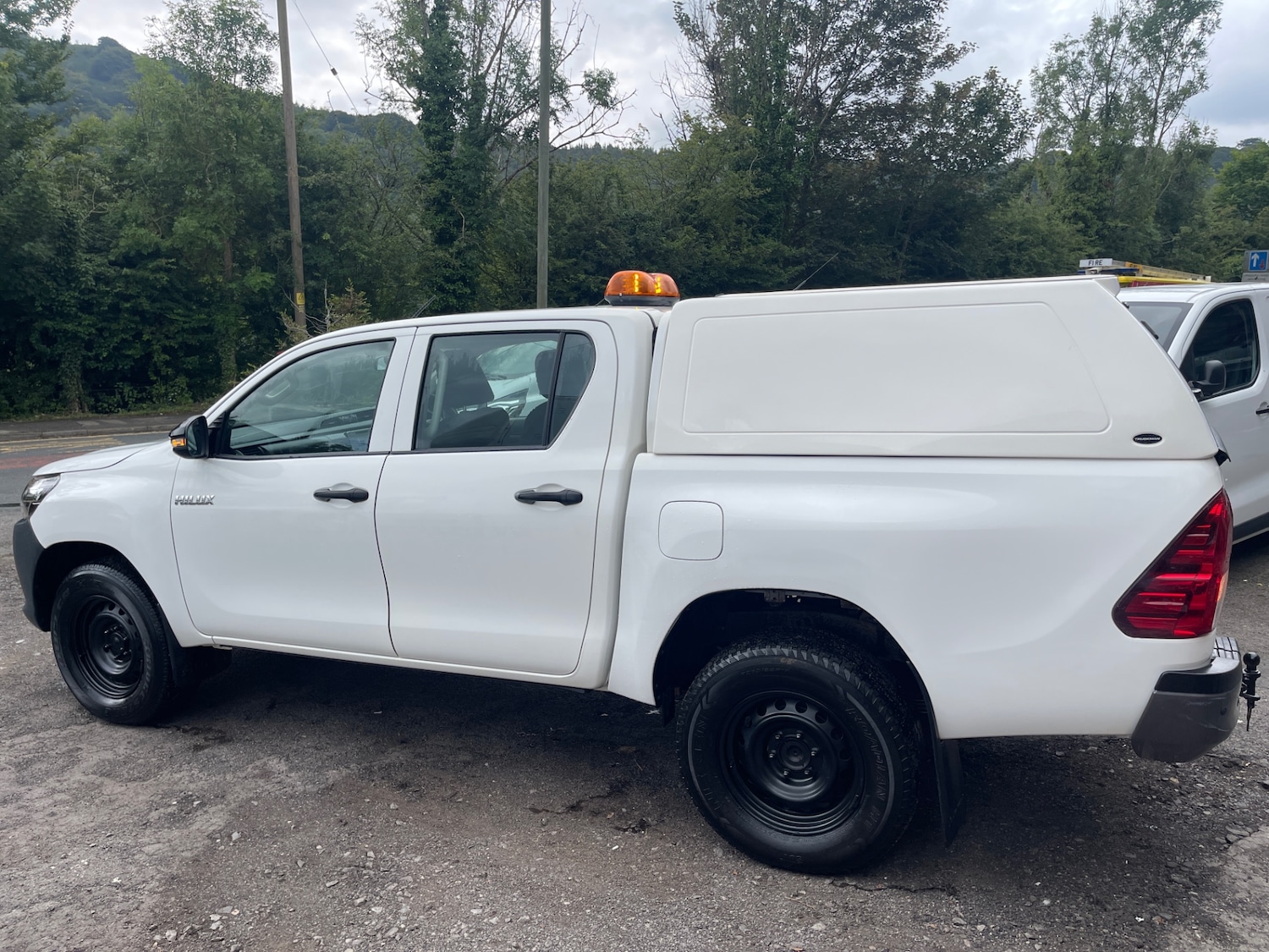 Used Toyota Hilux 2020 for sale - 75344443: Photo 6