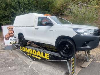 Used Toyota Hilux 2020 for sale - 79558147: Photo