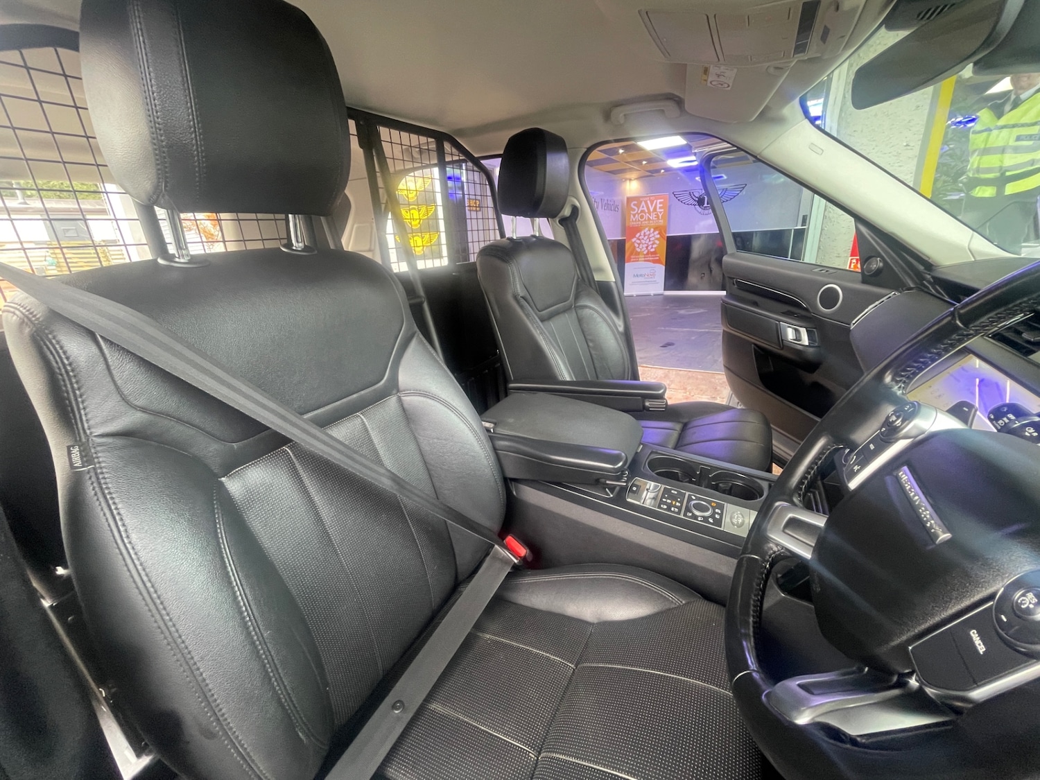 Used Land Rover Discovery 2018 for sale - 76706644: Photo 23