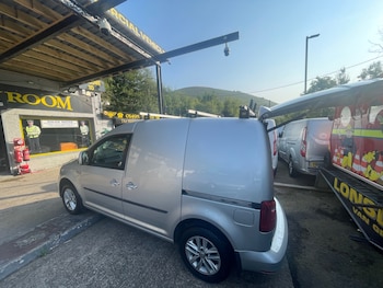 Used Volkswagen Caddy 2018 for sale - 75934434: Photo