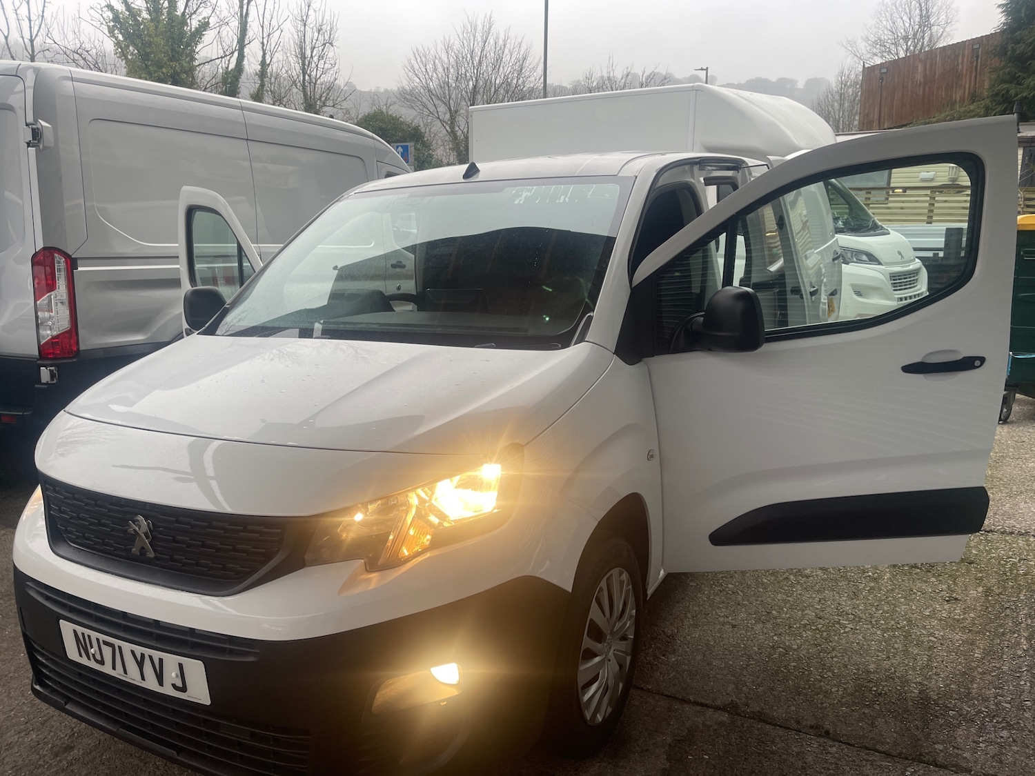 Used Peugeot Partner 2021 for sale - 76958711: Photo 17