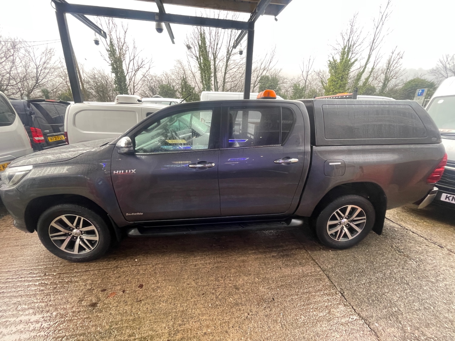 Used Toyota Hilux 2020 for sale - 77271929: Photo 18