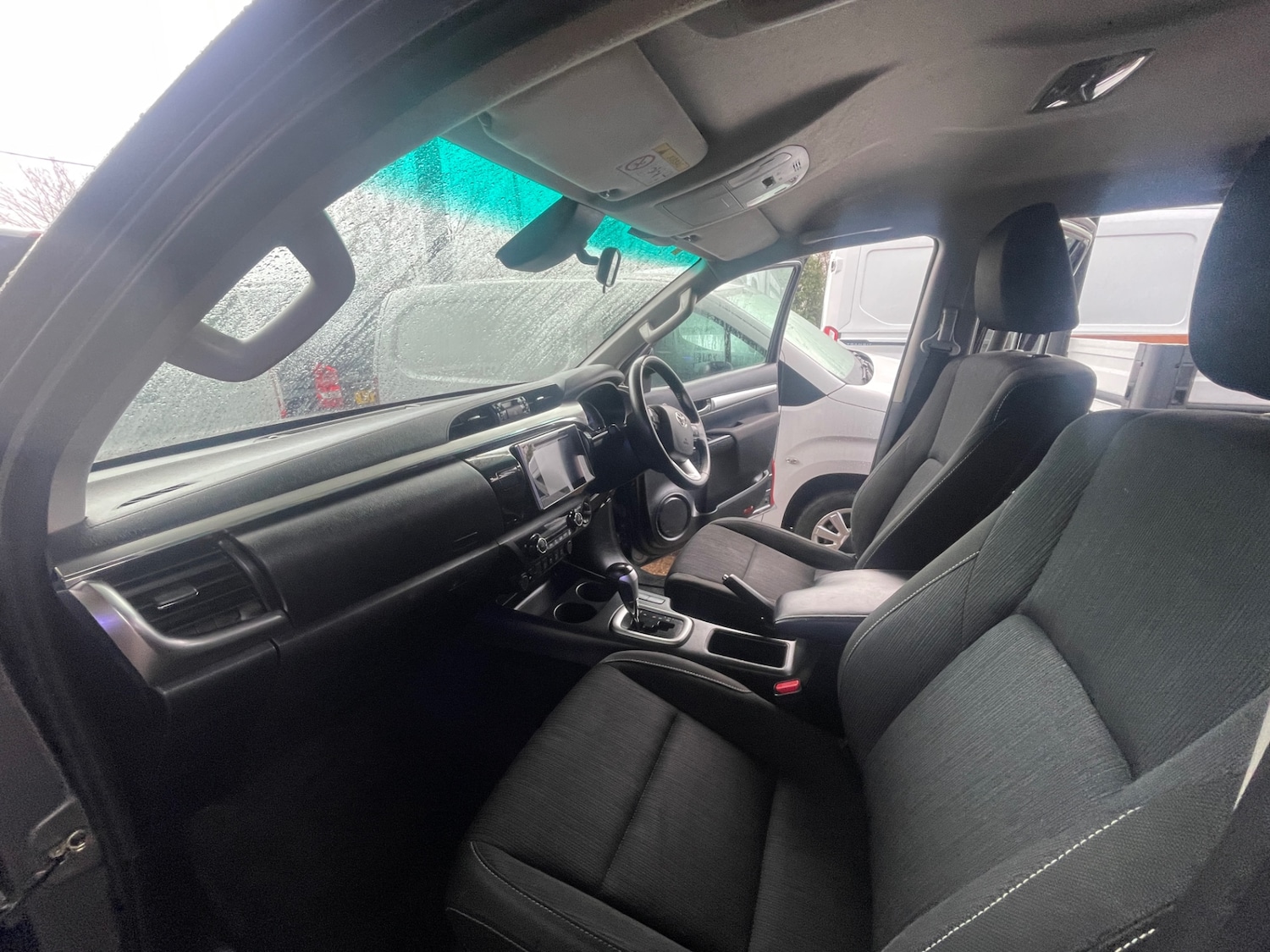 Used Toyota Hilux 2020 for sale - 77271929: Photo 19