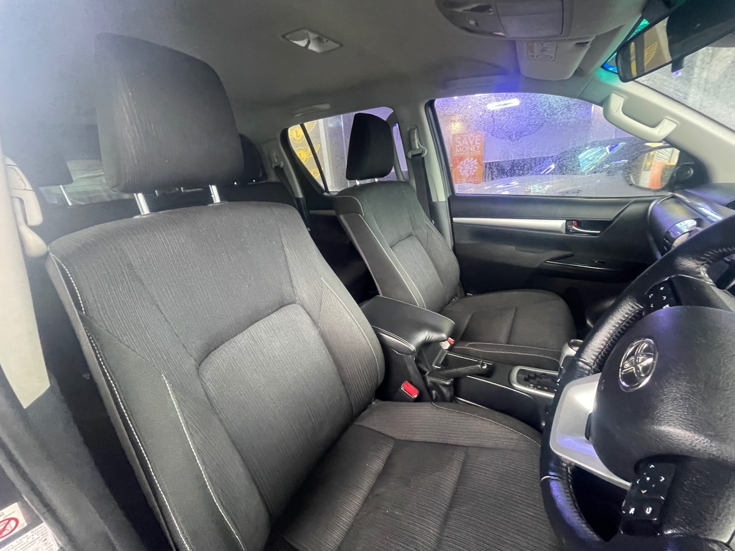 Used Toyota Hilux 2020 for sale - 77271929: Photo 26