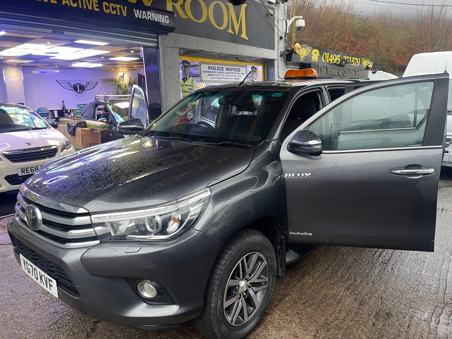 Used Toyota Hilux 2020 for sale - 77271929: Photo 8