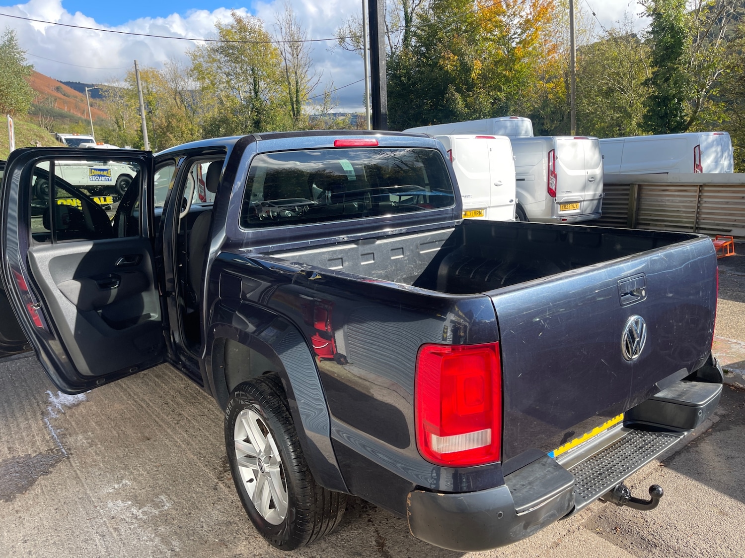Used Volkswagen Amarok 2018 for sale - 76097049: Photo 20