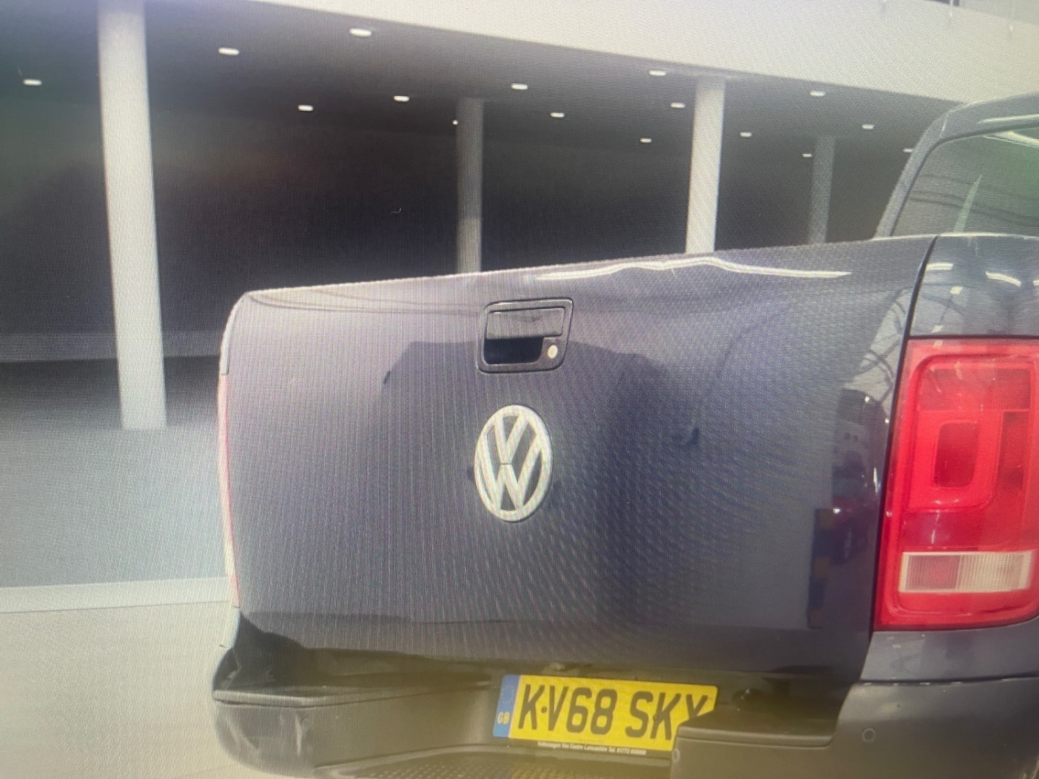 Used Volkswagen Amarok 2018 for sale - 76097049: Photo 8