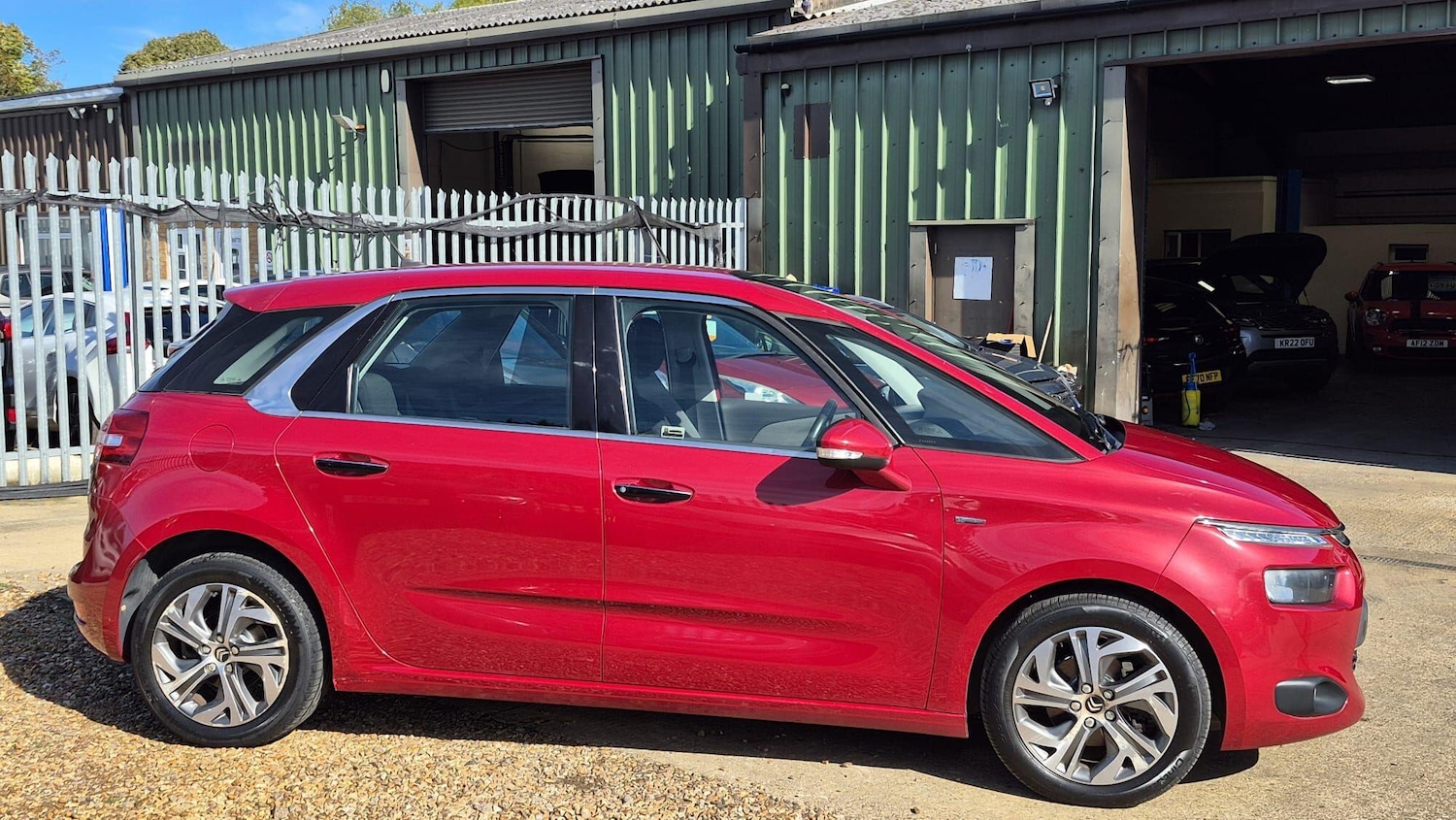 Used Citroen C4 Picasso 2014 for sale - 75991074: Photo 3