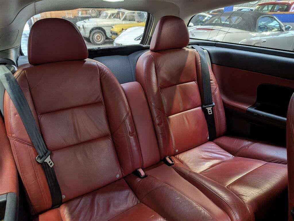 Used Volvo C30 2010 for sale - 76359860: Photo 8