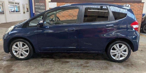 Used Honda Jazz 2013 for sale - 76136310: Photo 6