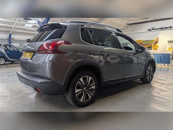 Used Peugeot 2008 2016 for sale - 75588844: Photo