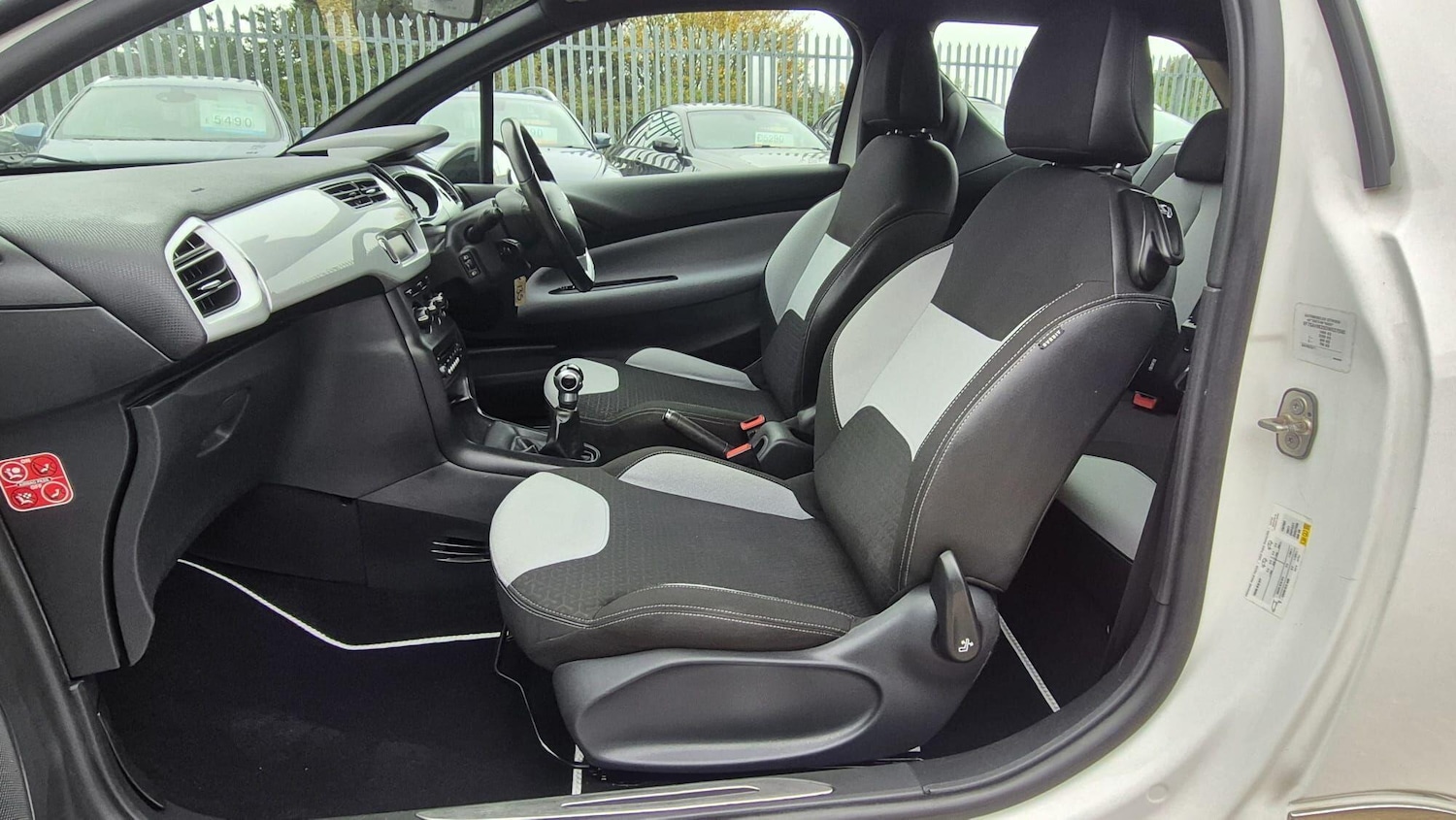 Used Citroen DS3 2013 for sale - 76283306: Photo 11