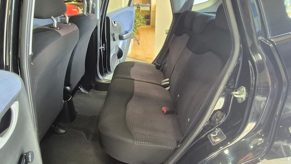 Used Honda Jazz 2010 for sale - 75302201: Photo 13
