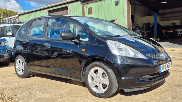 Used Honda Jazz 2010 for sale - 75302201: Photo 2