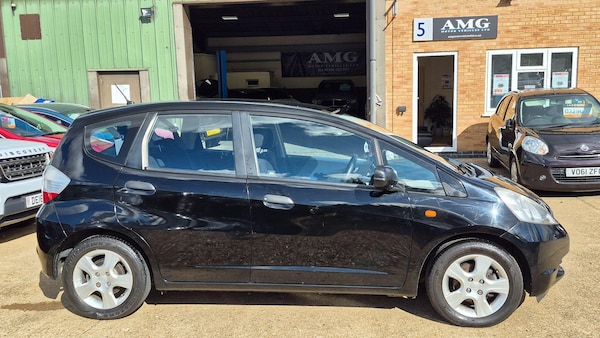 Used Honda Jazz 2010 for sale - 75302201: Photo 3