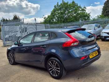 Used Volvo V40 2017 for sale - 74509479: Photo