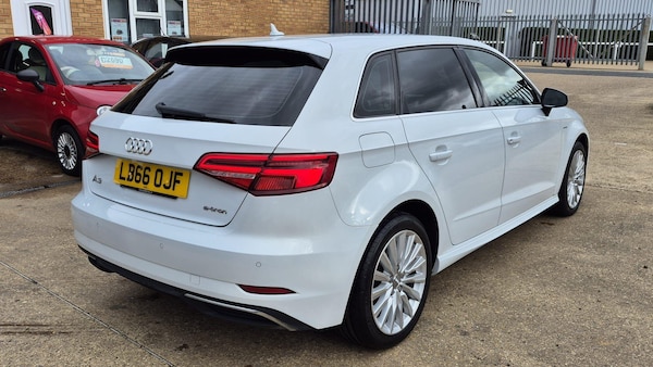 Used Audi A3 2016 for sale - 76151799: Photo 5