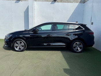 Used Renault Megane 2021 for sale - 79182548: Photo