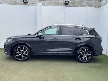 Used Volkswagen Tiguan 2024 for sale - 79233739: Photo