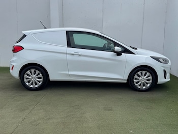 Used Ford Fiesta Van 2022 for sale - 79182541: Photo
