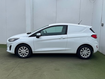 Used Ford Fiesta Van 2022 for sale - 79182541: Photo