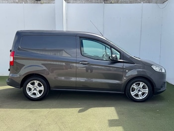 Used Ford Transit Courier 2023 for sale - 79371258: Photo