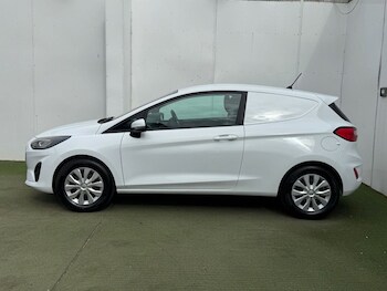 Used Ford Fiesta Van 2022 for sale - 79182502: Photo