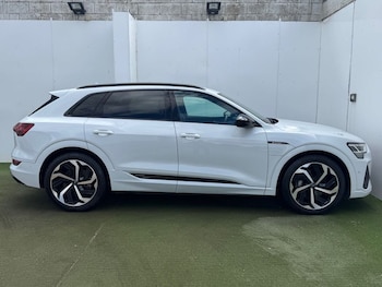 Used Audi e-tron 2022 for sale - 75260758: Photo